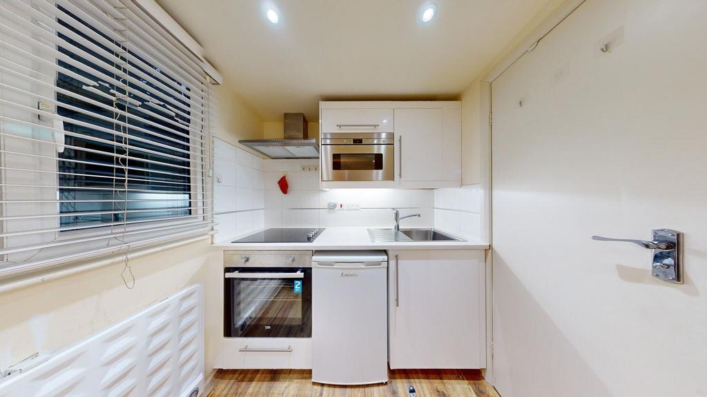 Apartment in London - View 2