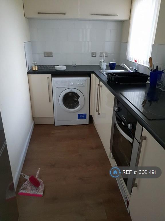 Apartment in Liverpool L9 - More