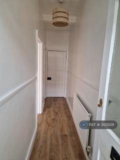 3 bedroom terraced house to rent, St. Margarets Road, Peterborough, PE2