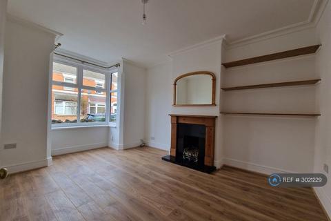 3 bedroom terraced house to rent, St. Margarets Road, Peterborough, PE2