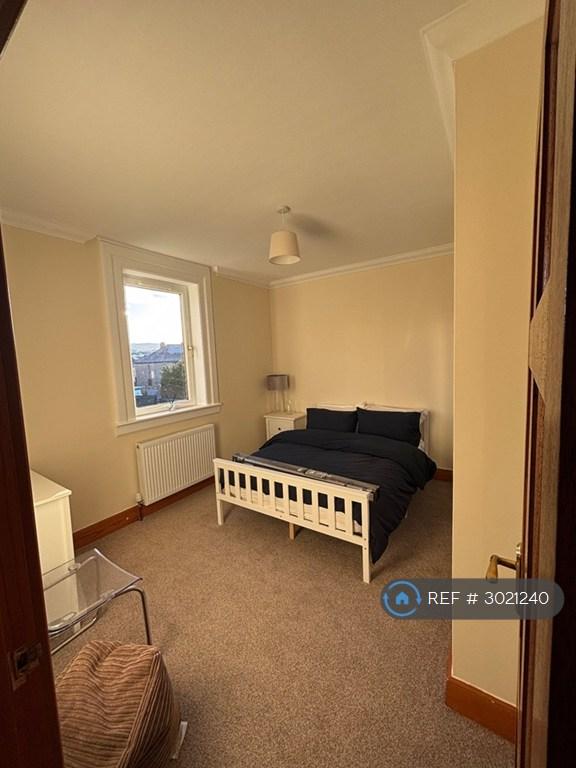 Apartment in Edinburgh - View 4