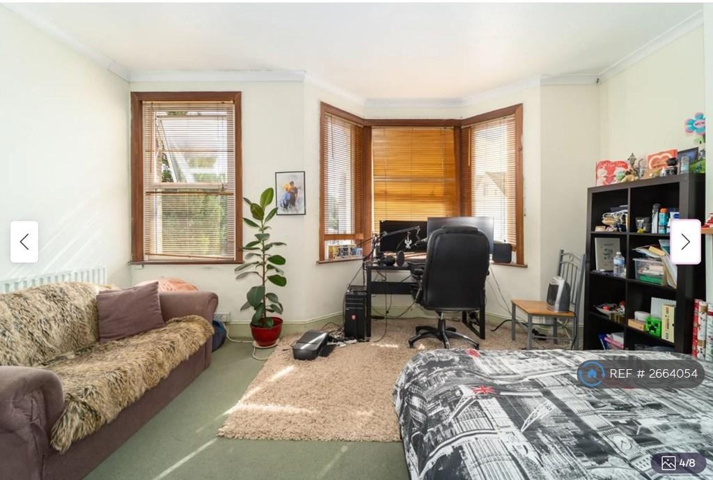 Apartment in Hounslow - View 2