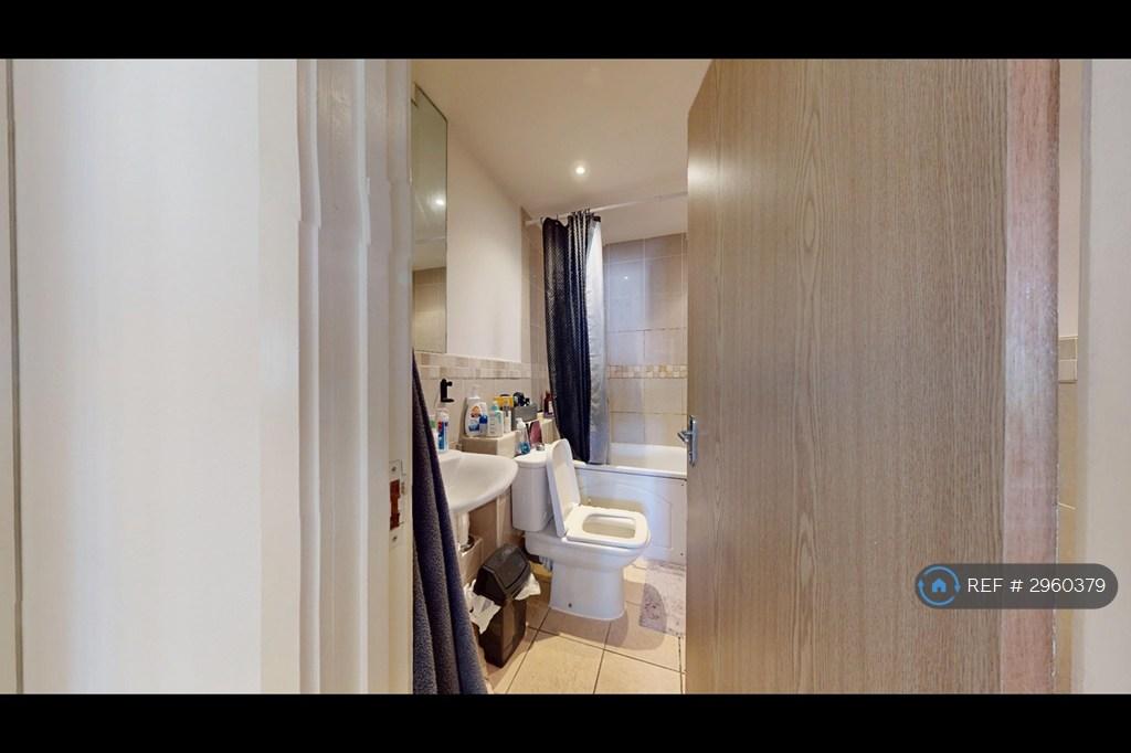 Apartment in London - View 2