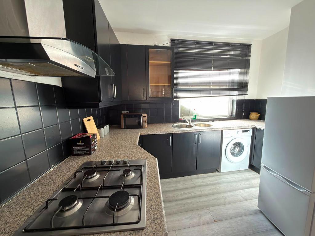 Apartment in Nottingham - View 3