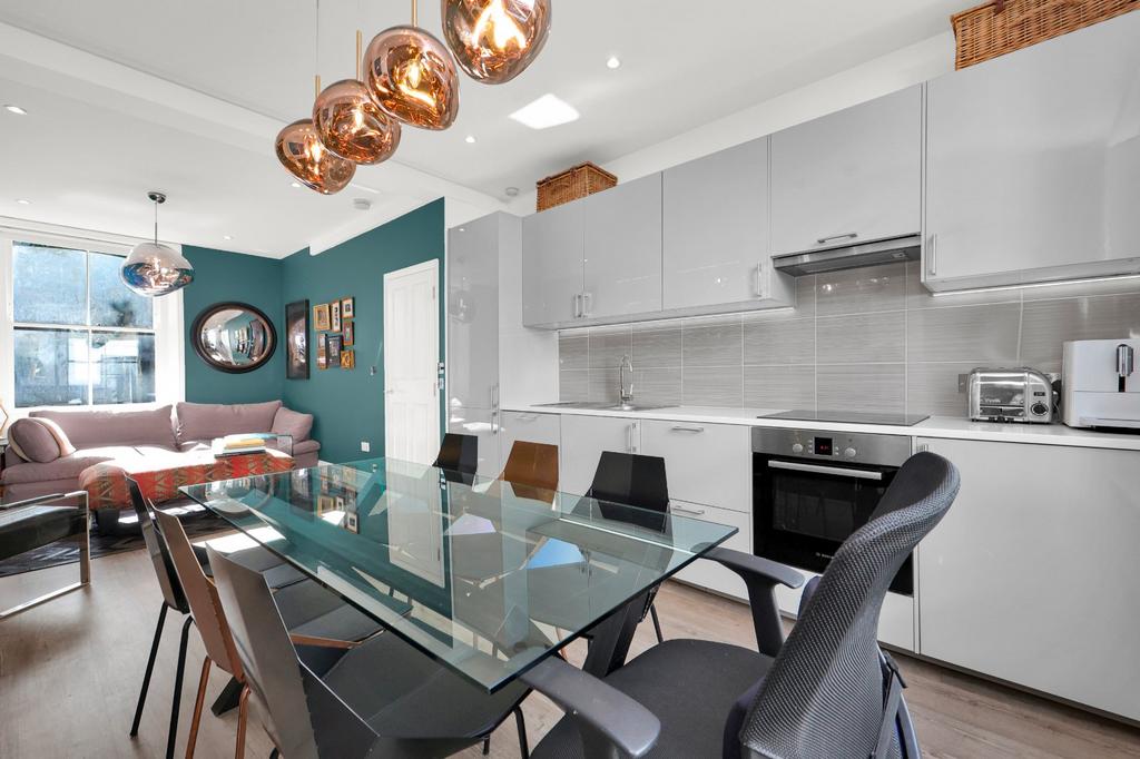 House in London - View 4
