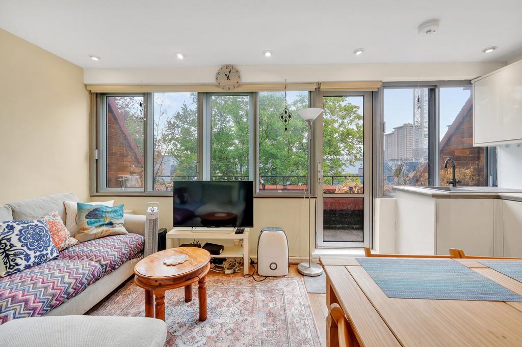 Apartment in London - View 2