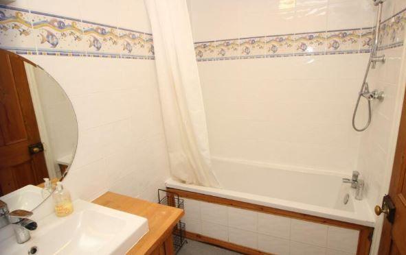 Apartment in Newcastle upon Tyne - View 5