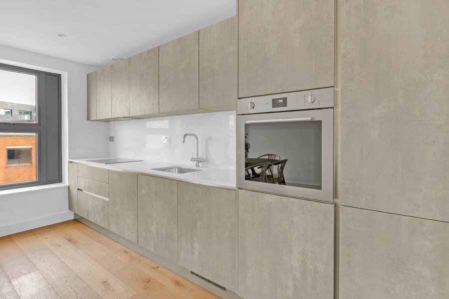 Apartment in London - View 2