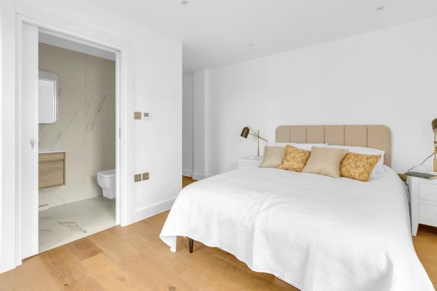 Apartment in London - More