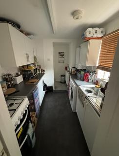 1 bedroom flat to rent, 21 Green Hills Road