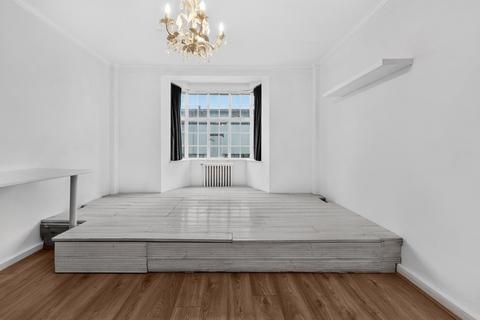 Studio to rent, Russell Court, Woburn Place, London, WC1H