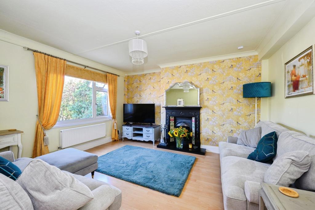 House in Reigate and Banstead, Surrey - View 5