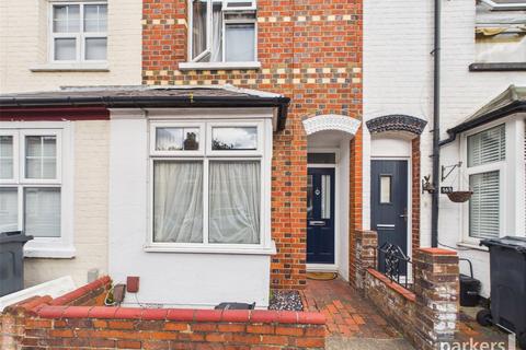 2 bedroom terraced house for sale, Wykeham Road, Berkshire RG6