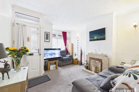 2 bedroom terraced house for sale, Wykeham Road, Berkshire RG6