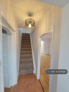 3 bedroom semi-detached house to rent, Parkside Avenue, Bexleyheath, DA7