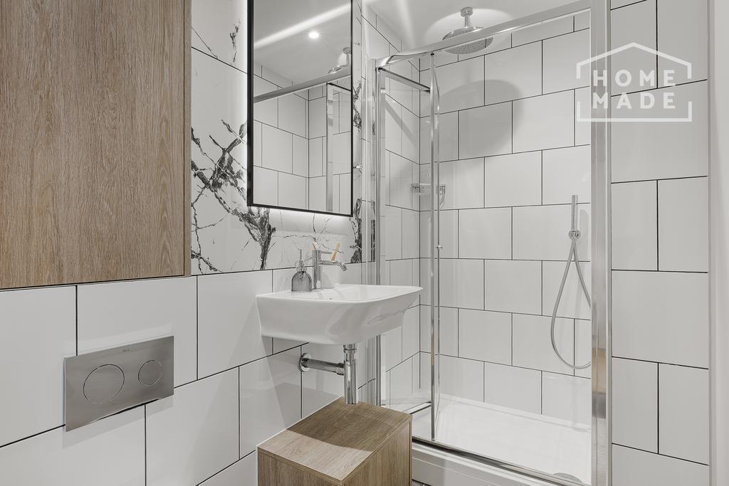 Apartment in London - More
