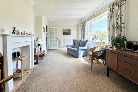 3 bedroom bungalow for sale, Cirencester