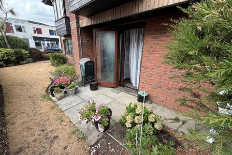 1 bedroom retirement property for sale, Upplby Road, Parkstone, Poole