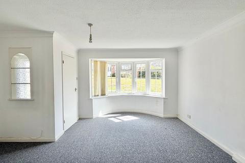 3 bedroom semi-detached house for sale, Links Drive, Bexhill-on-Sea, TN40