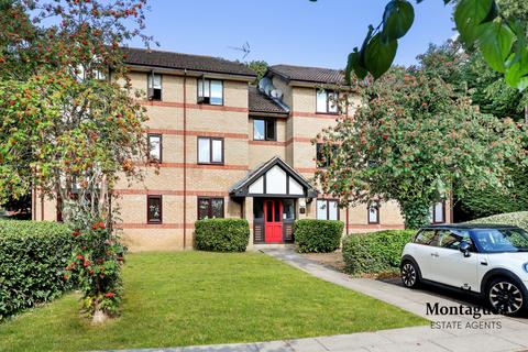 undefined, Woodland Grove, Epping, CM16