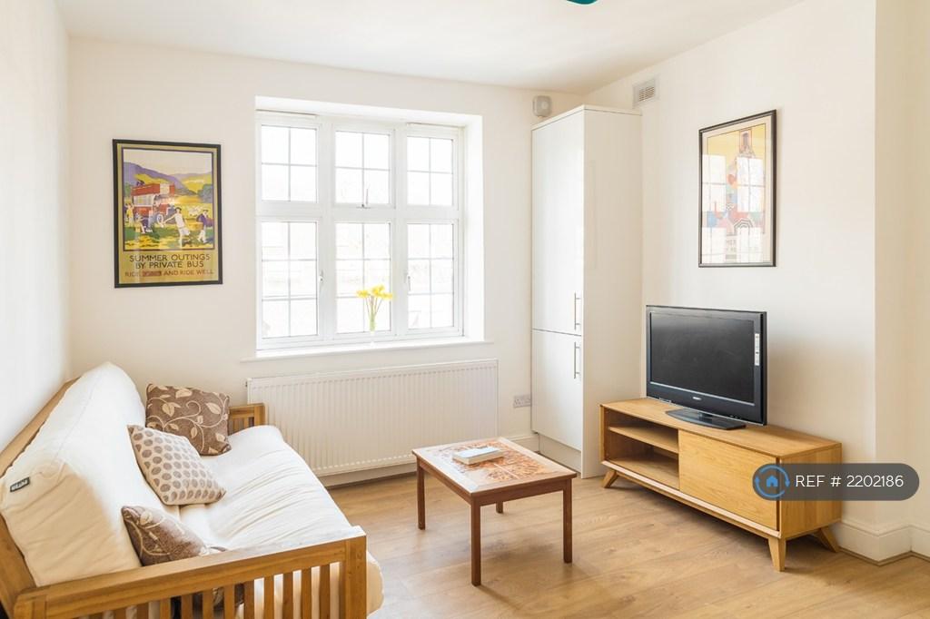 Apartment in London - View 5