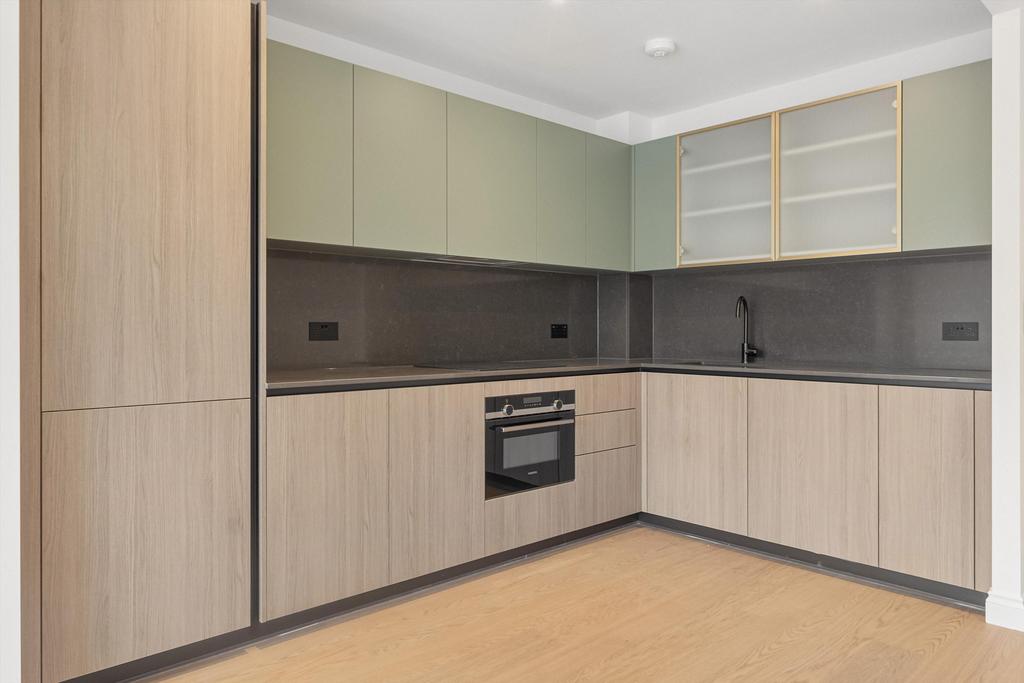 Apartment in London - View 5