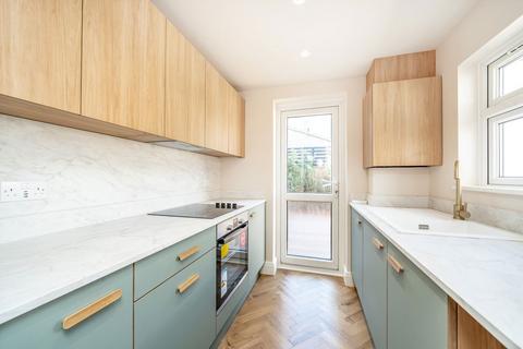 2 bedroom house for sale, Holness Road, London E15