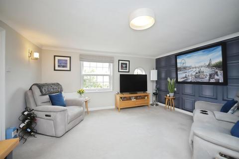 2 bedroom apartment for sale, Eastgate Gardens, Taunton