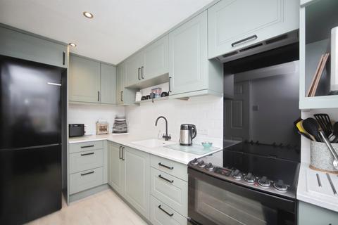 2 bedroom apartment for sale, Eastgate Gardens, Taunton
