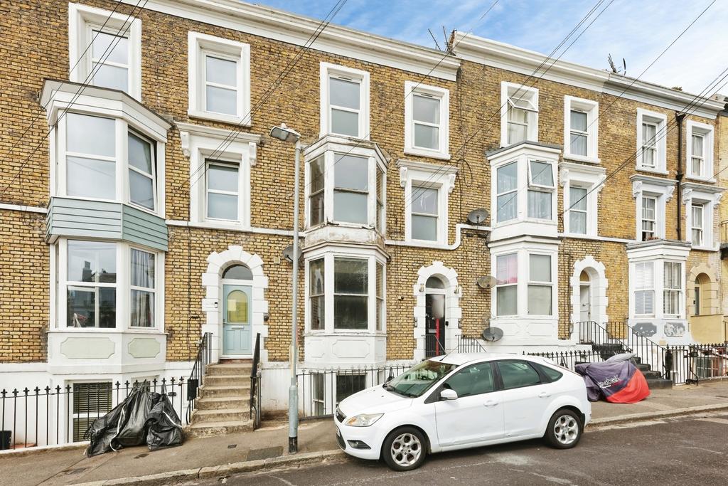 Apartment in Kent