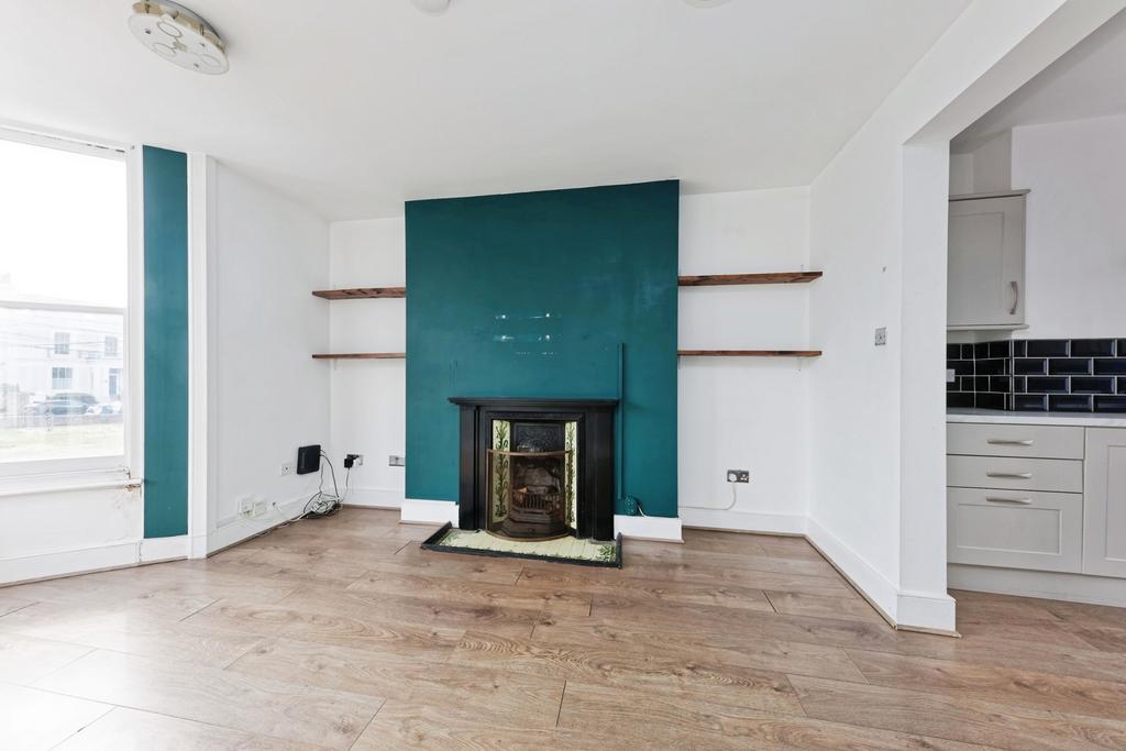 Apartment in Kent - View 3