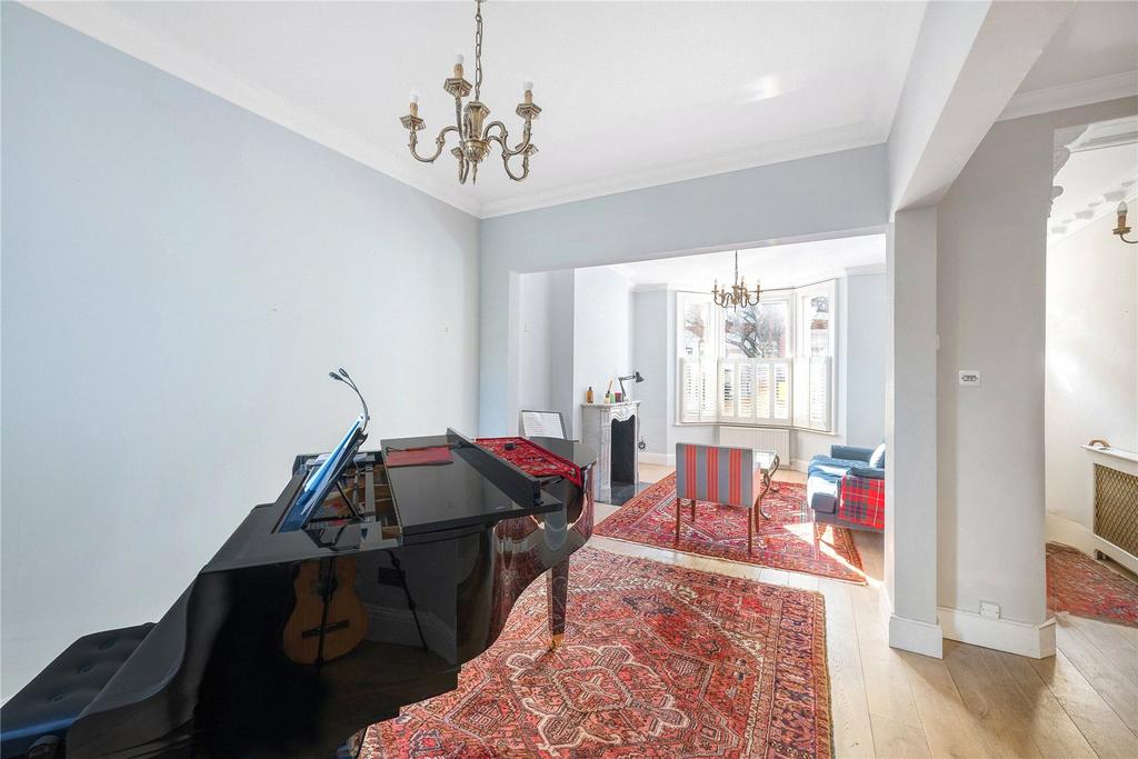 House in London - View 5