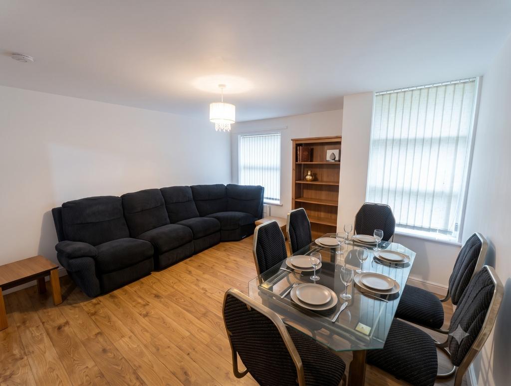 Apartment in Manchester, Greater Manchester - View 3