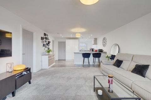2 bedroom flat for sale, Halle Mews, Benfleet SS7