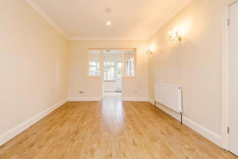 3 bedroom terraced house for sale, Strathmore Gardens, Hornchurch, RM12