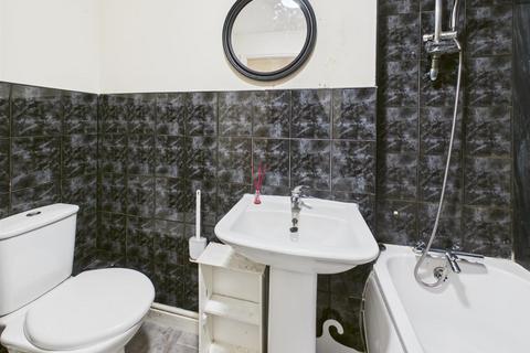 2 bedroom flat to rent, Bottrill Street, Nuneaton