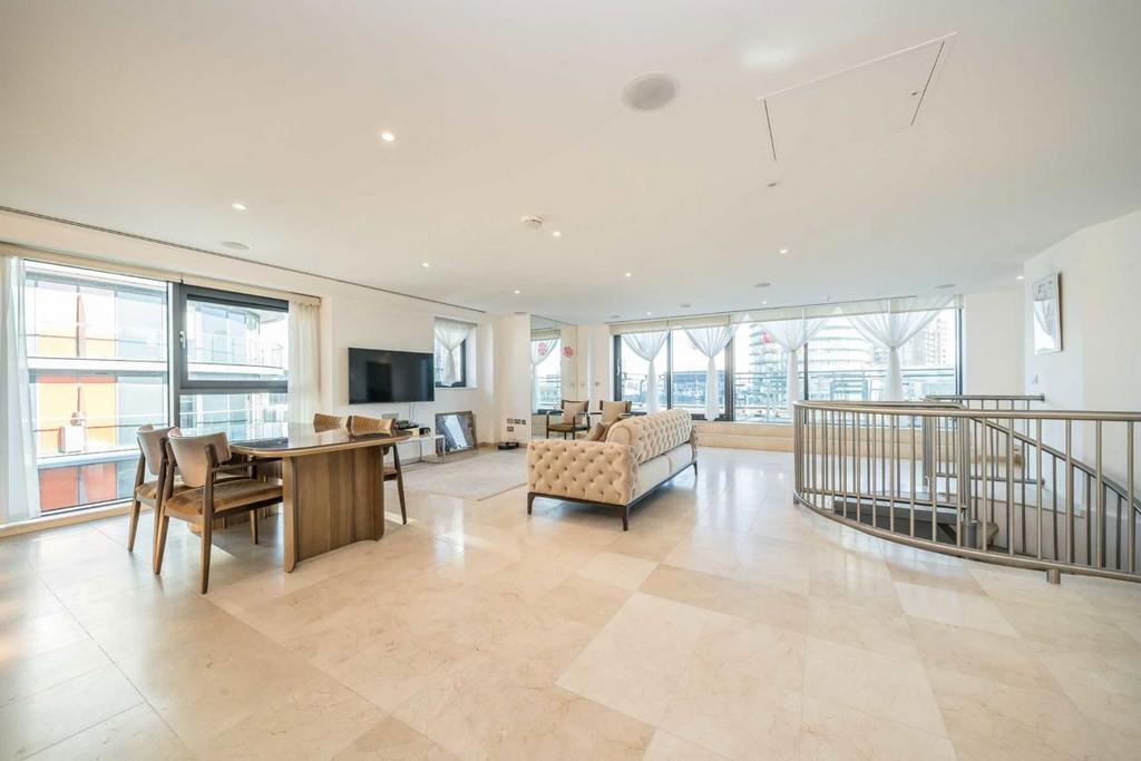 Apartment in London - View 3