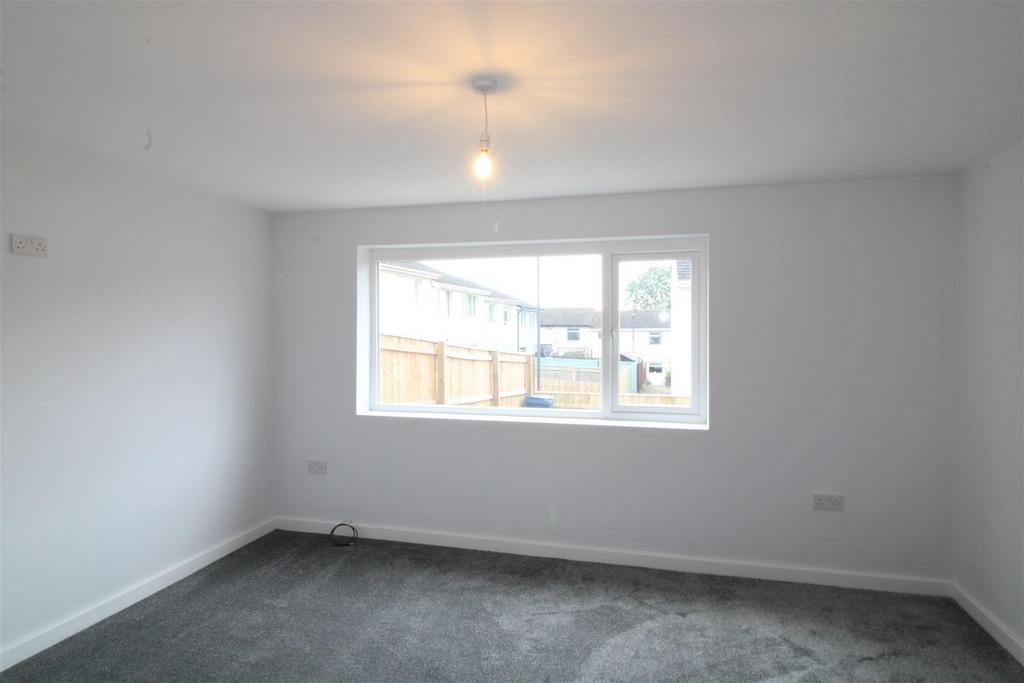 House in Newcastle Upon Tyne - View 2