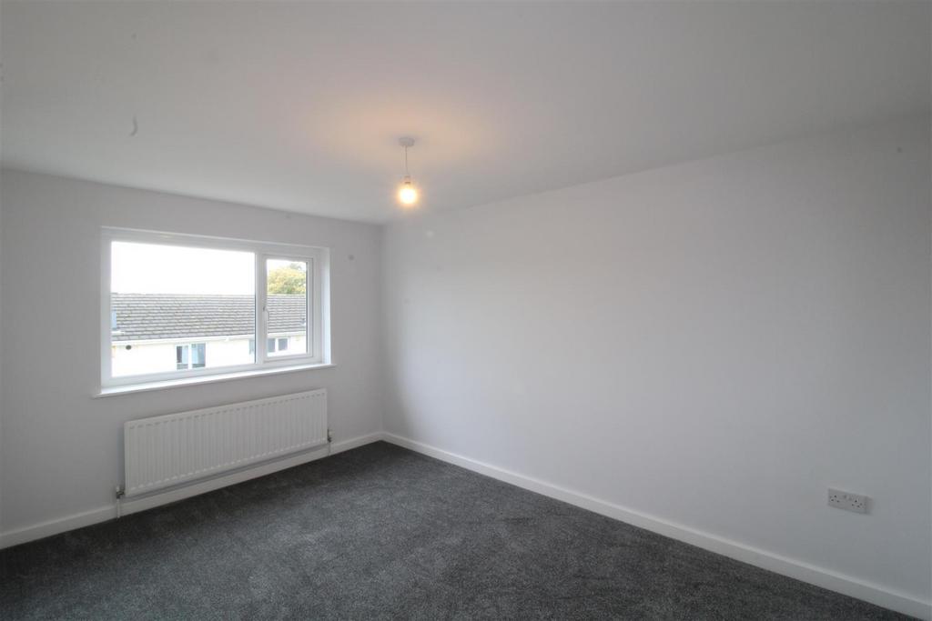House in Newcastle Upon Tyne - More