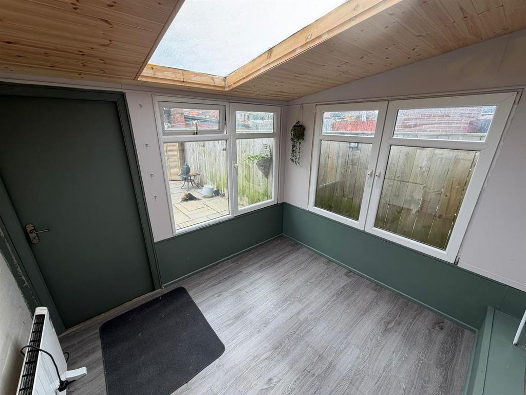 House in North Tyneside, North East - More
