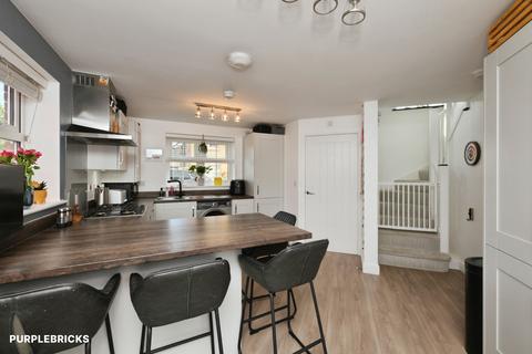3 bedroom semi-detached house for sale, Maskin Drive, Biggleswade, SG18