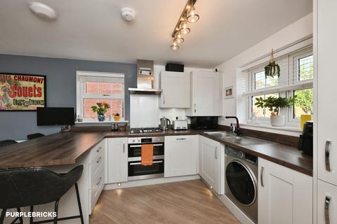 3 bedroom semi-detached house for sale, Maskin Drive, Biggleswade, SG18