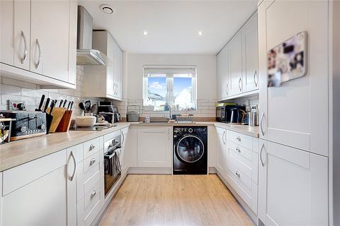 2 bedroom flat for sale, Sherwood Avenue, Larkfield, Aylesford, Kent, ME20