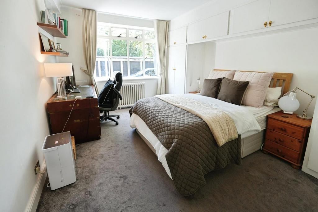 Apartment in Manchester - View 4