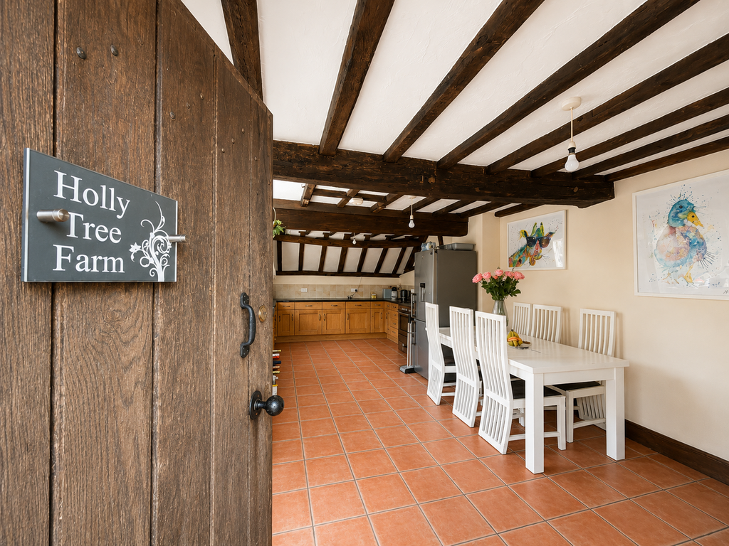 House in Bromsgrove, Wythall - View 5