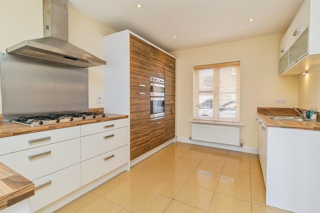 House in Milton Keynes - View 3