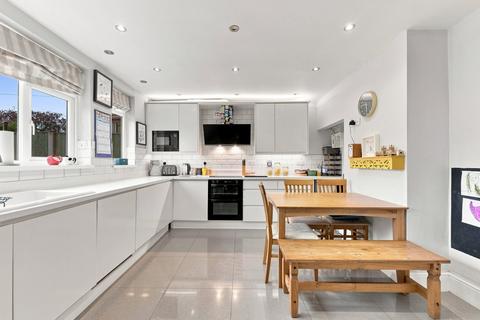 4 bedroom semi-detached house for sale, St Helens Crescent, Burton Joyce, Nottingham, NG14 5DW