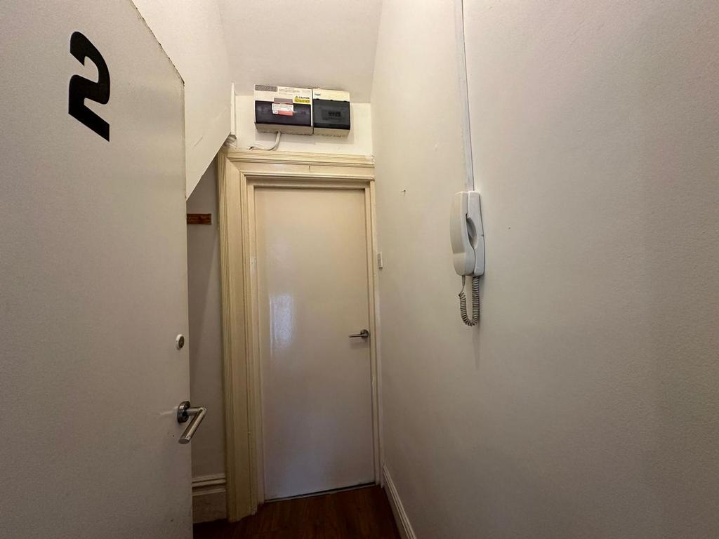 Apartment in Cardiff - View 2
