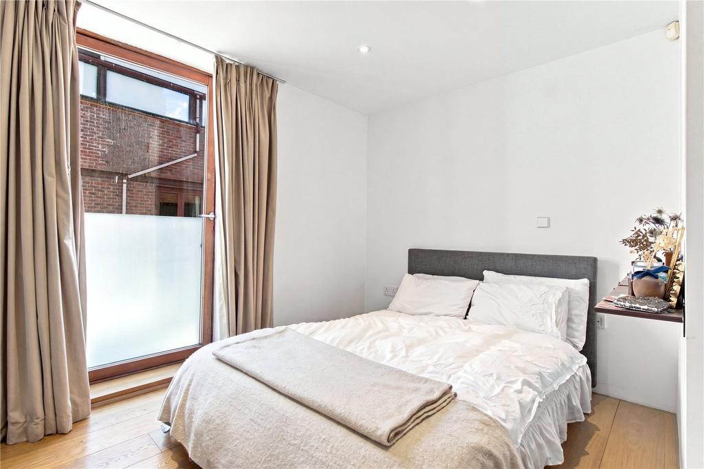 Apartment in London - View 4