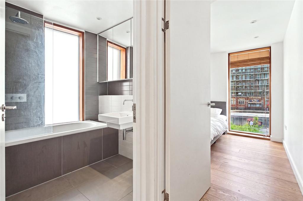 Apartment in London - More
